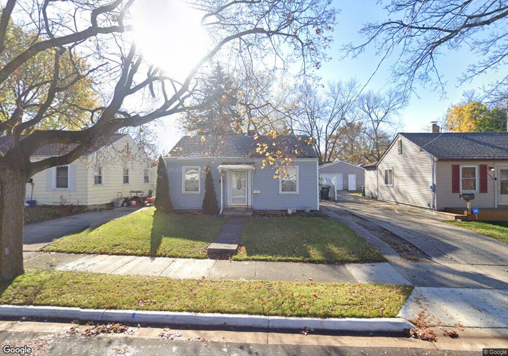 1321 Woodbine Ave, Lansing, MI 48910 - photo 1