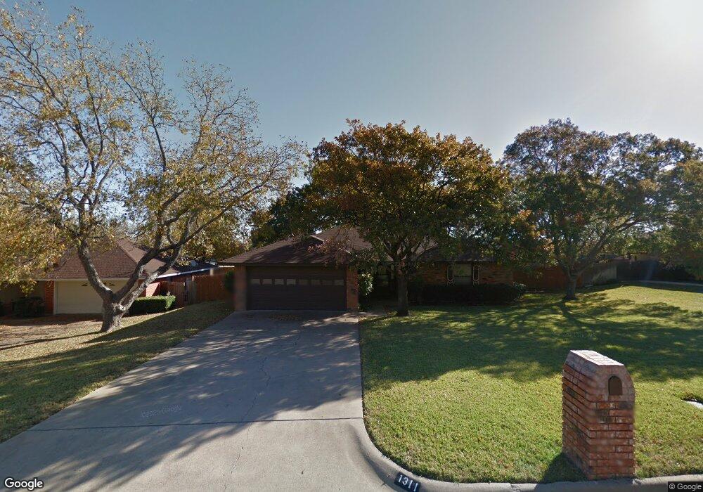 1311 Pecan Dr, Weatherford, TX 76086 - photo 1