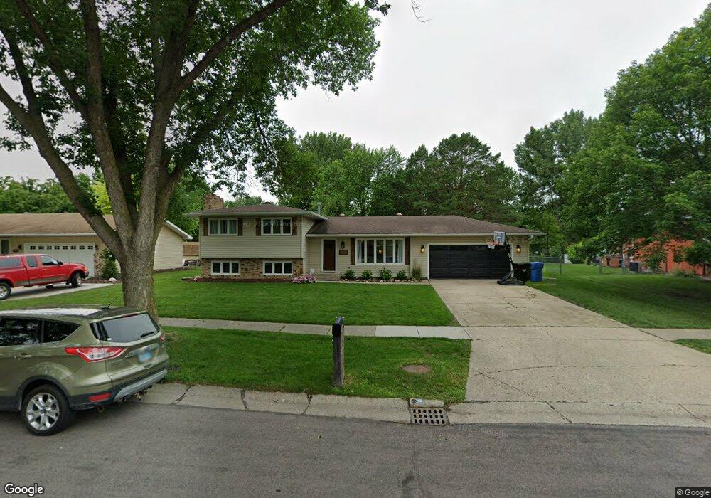 3402 Evergreen Rd N, Fargo, ND 58102 - photo 1