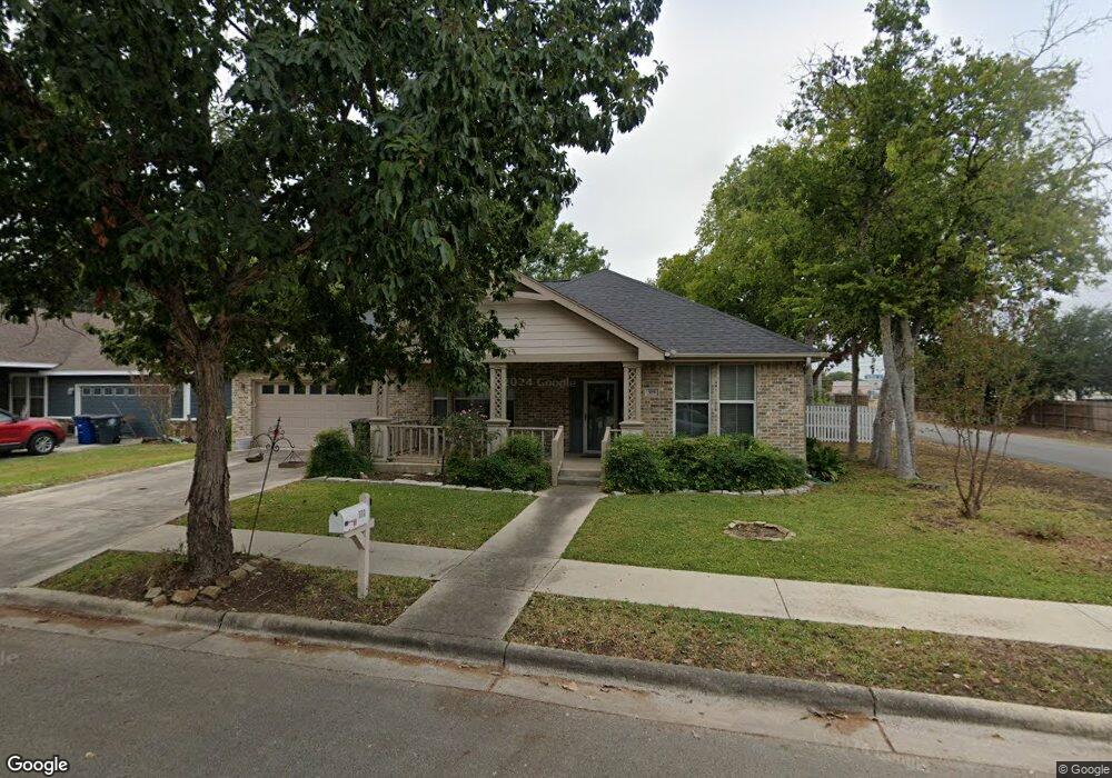 555 Lashell Ln, New Braunfels, TX 78130 - photo 1