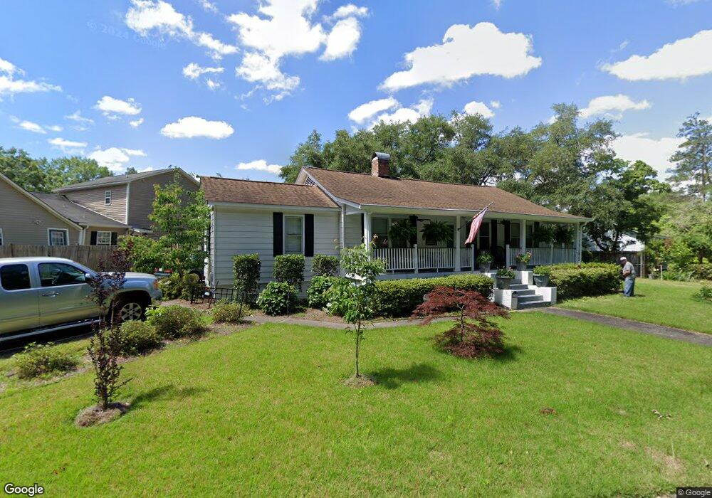 2040 Lakeshore Dr, Camden, SC 29020 - photo 1