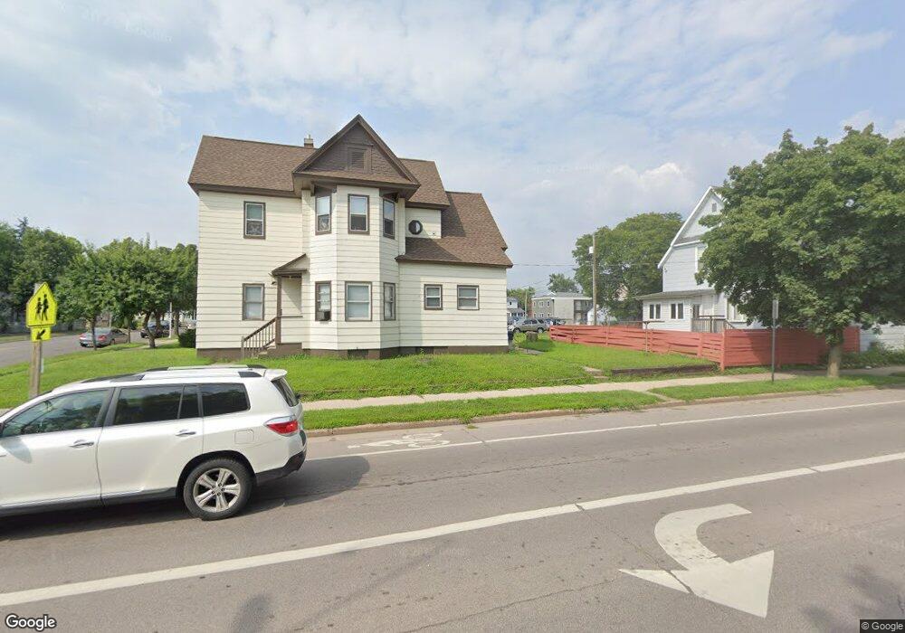 933 7th St S, La Crosse, WI 54601 - photo 1