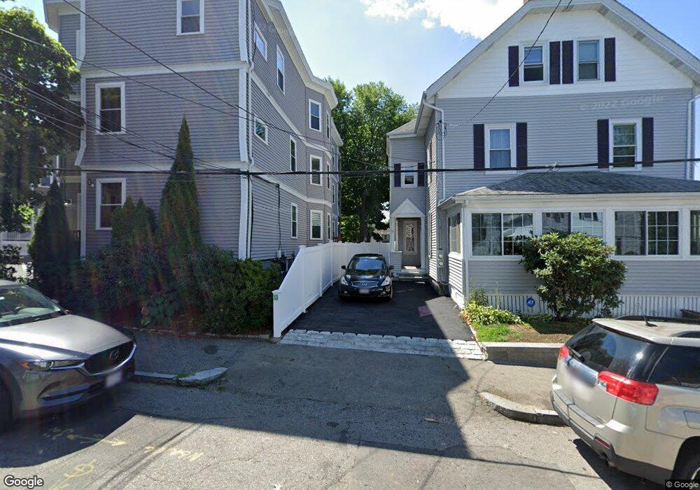 15 Robbins St unit 15, Waltham, MA 02453 - photo 1