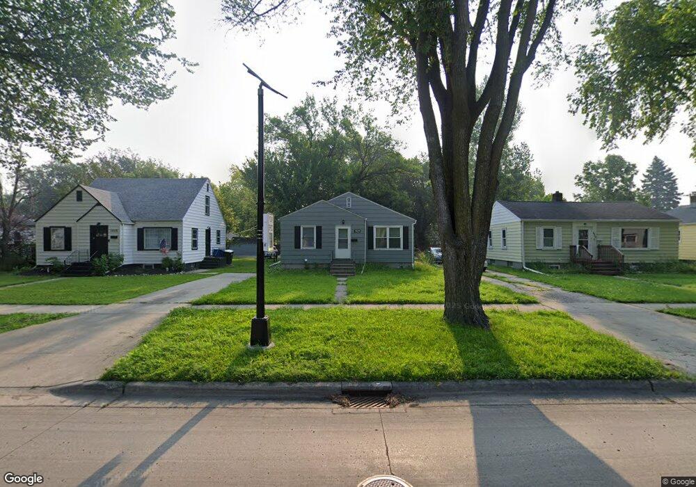 1521 10th St N, Fargo, ND 58102 - photo 1