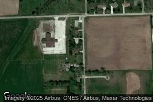313 N Locust St, Roberts, IL 60962