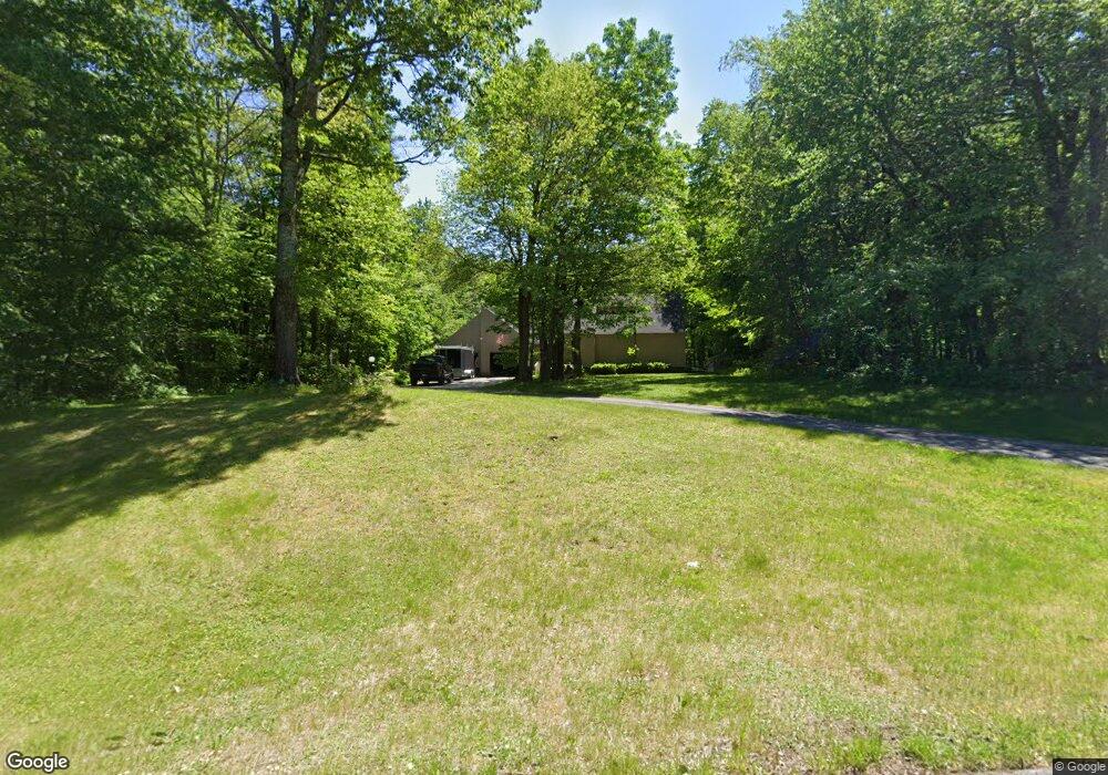 40 Redfield Cir, Derry, NH 03038 - photo 1