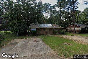 516 Baldwin Dr, Albany, GA 31707