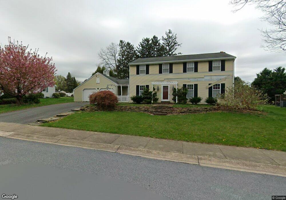 4 Meadow Ln, New Holland, PA 17557 - photo 1