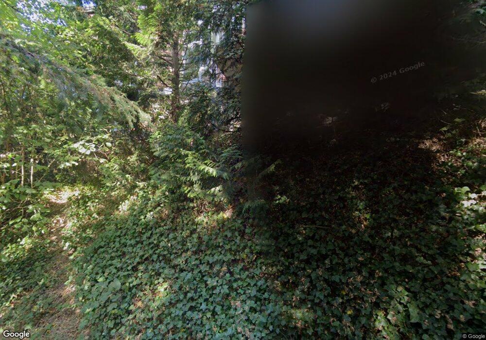 7627 W Mercer Way, Mercer Island, WA 98040 - photo 1