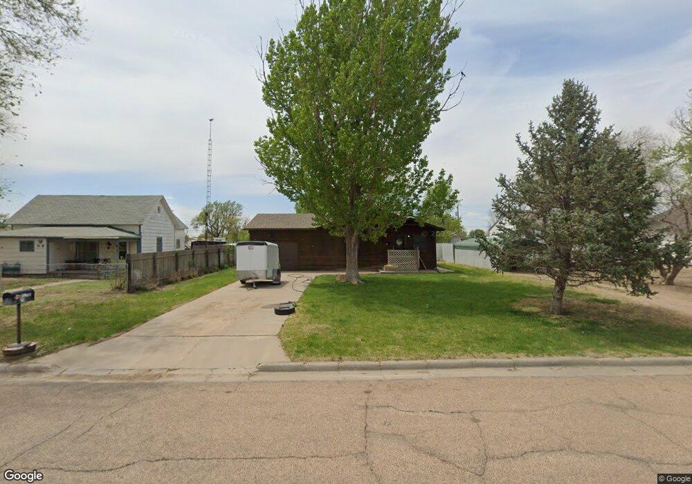 211 S Jackson St, Hugoton, KS 67951 - photo 1