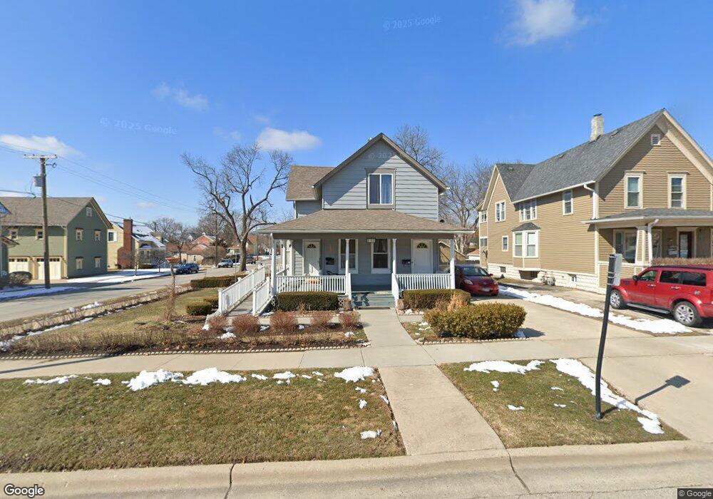 602 N Spring St, Elgin, IL 60120 - photo 1