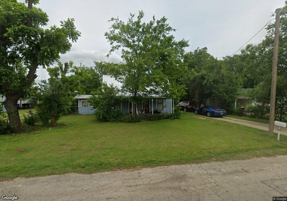 1926 N Wilhite St, Cleburne, TX 76031 - photo 1