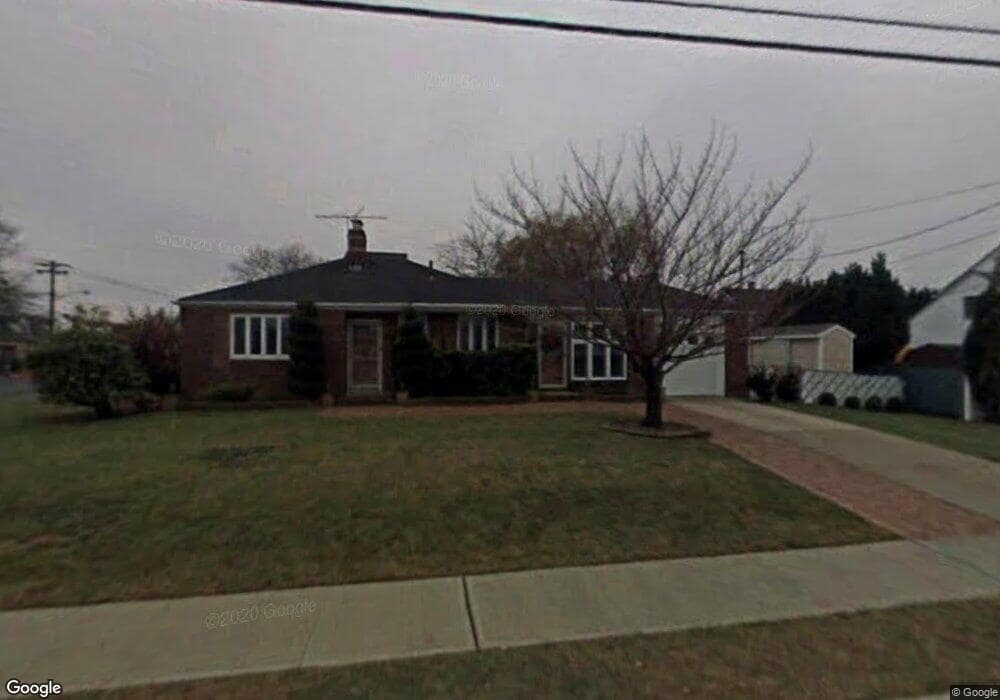 121 Front St, Freeport, NY 11520 - photo 1