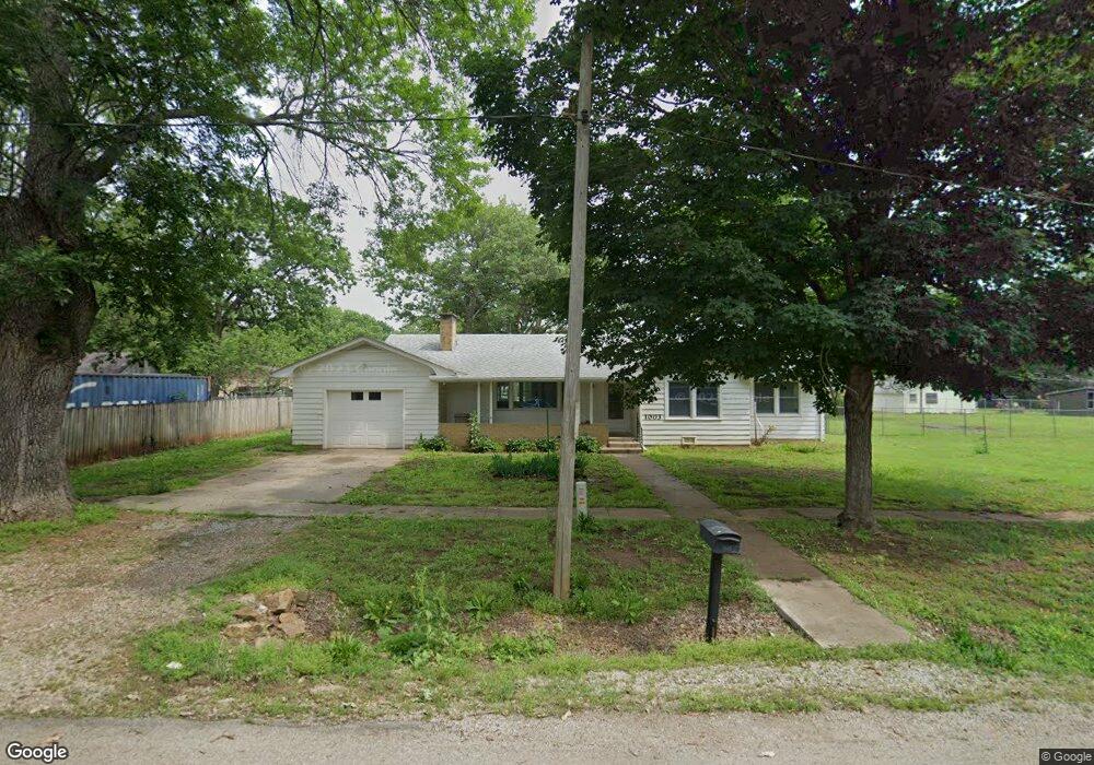 1003 E 5th St, Altamont, KS 67330 - photo 1