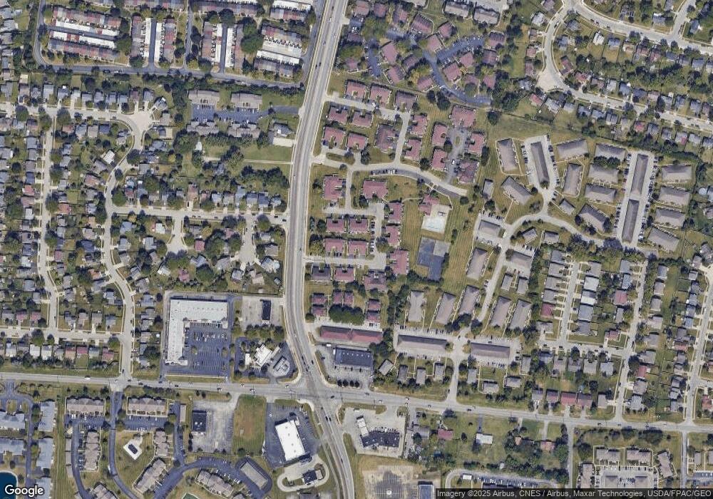 5268 Marci Way unit 8B, Columbus, OH 43228 - photo 1