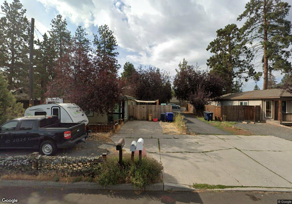 433 SE Roosevelt Ave unit 2, Bend, OR 97702 - photo 1