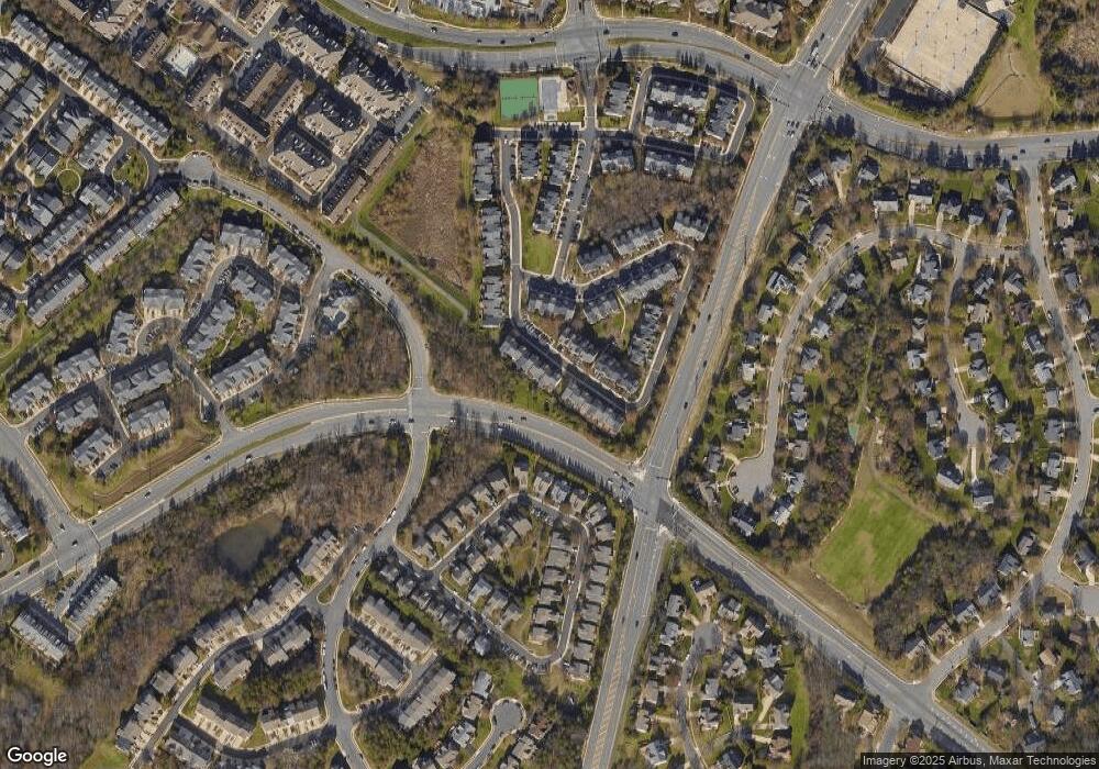 13016 Park Crescent Cir, Herndon, VA 20171 - photo 1