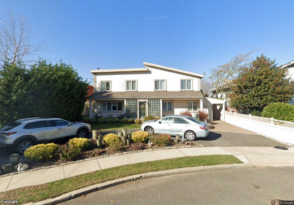 18 Roosevelt Place, Island Park, NY 11558 - photo 1