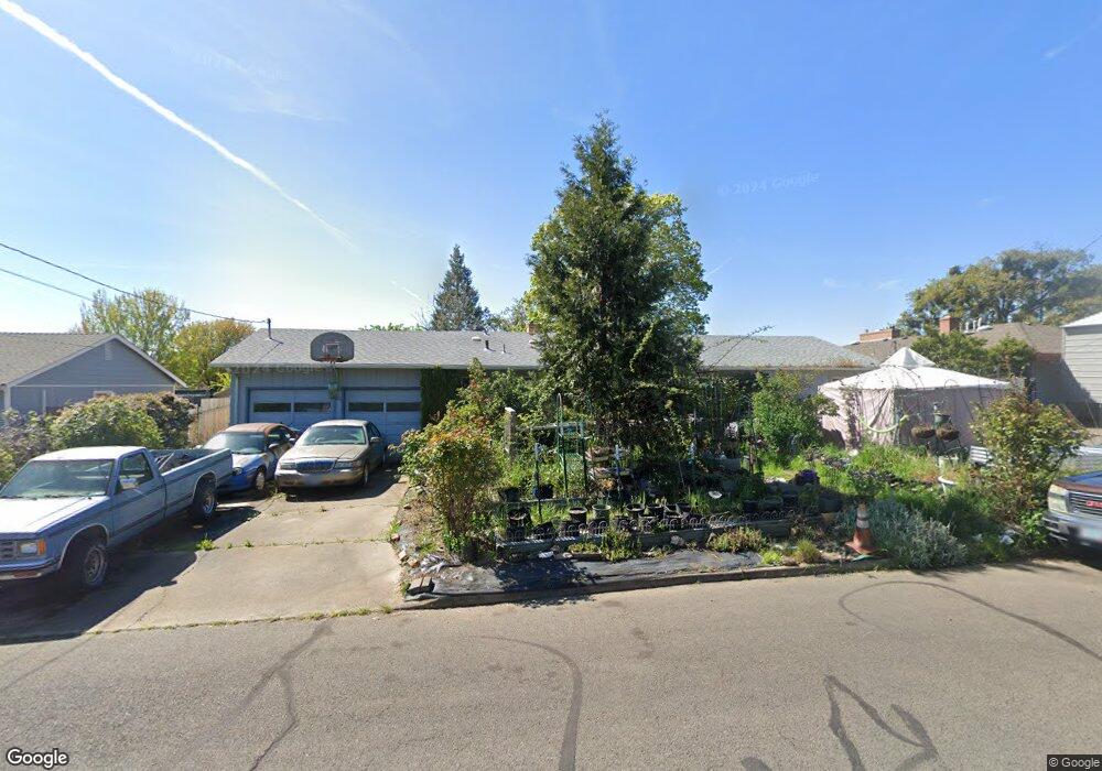 110 Kings Way, Central Point, OR 97502 - photo 1