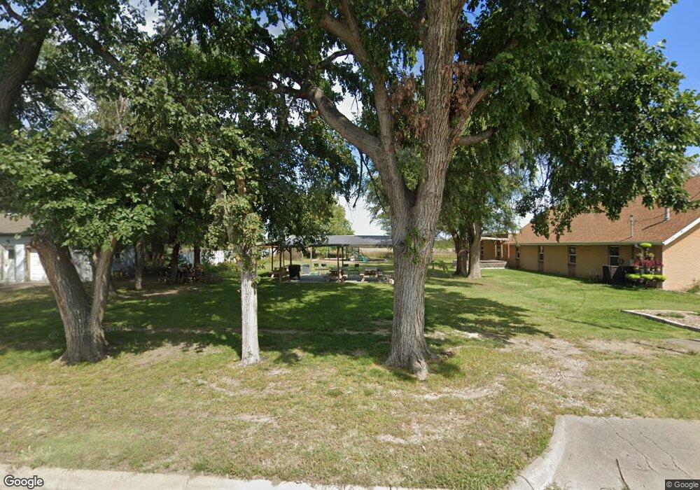 732 W Main St, Osborne, KS 67473 - photo 1