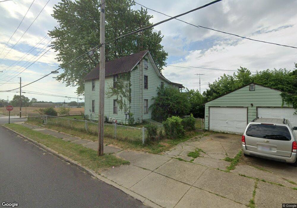 1301 Wertz Ave SW, Canton, OH 44710 - photo 1