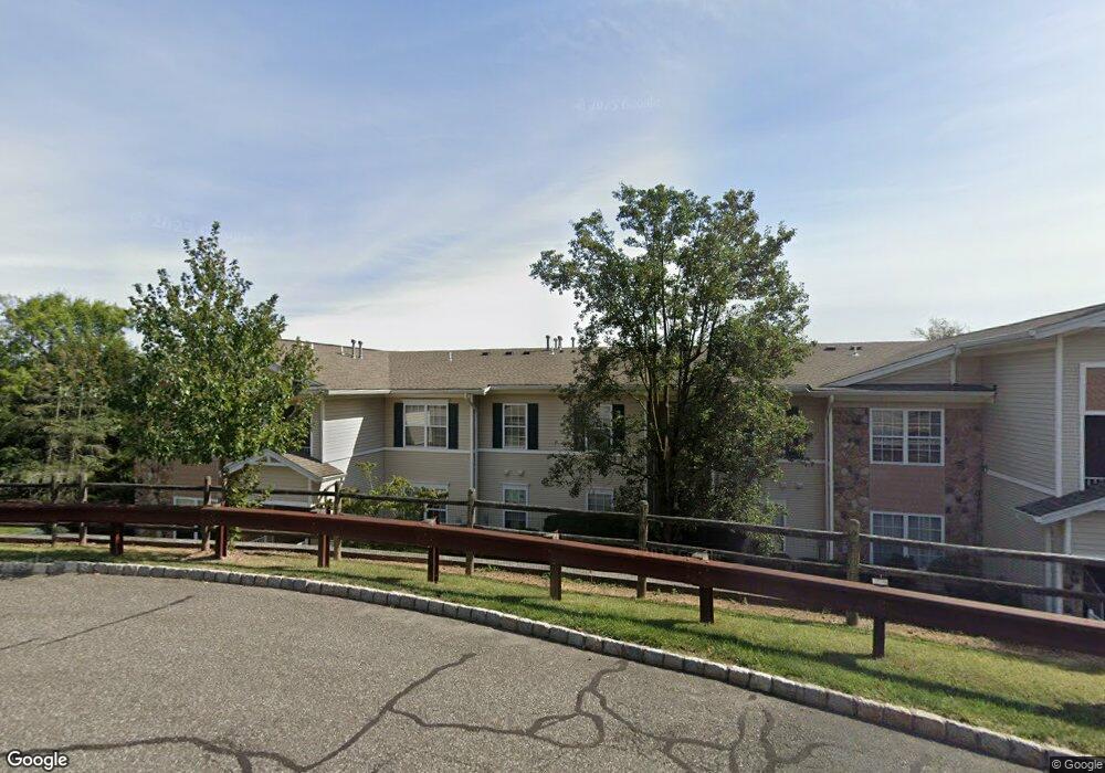 1041 Robin Ct, Green Brook, NJ 08812 - photo 1