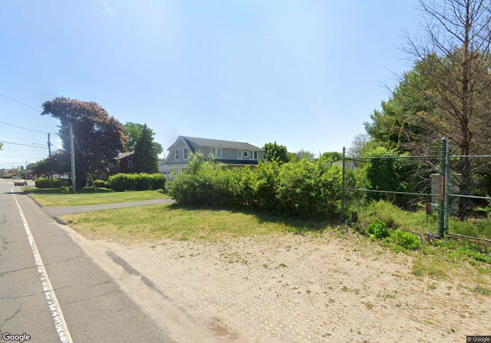 696 Stratford Rd, Stratford, CT 06615 - photo 1