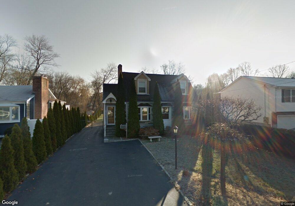 112 Dry Hill Rd, Norwalk, CT 06851 - photo 1