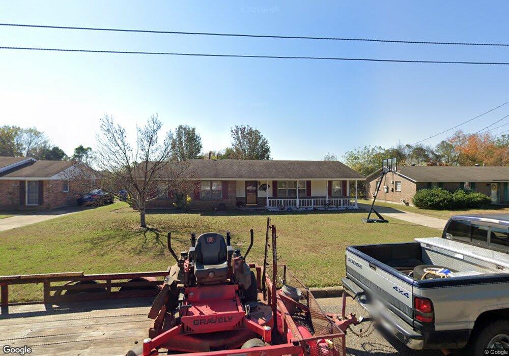 110 Country Club Dr, Prattville, AL 36067 - photo 1