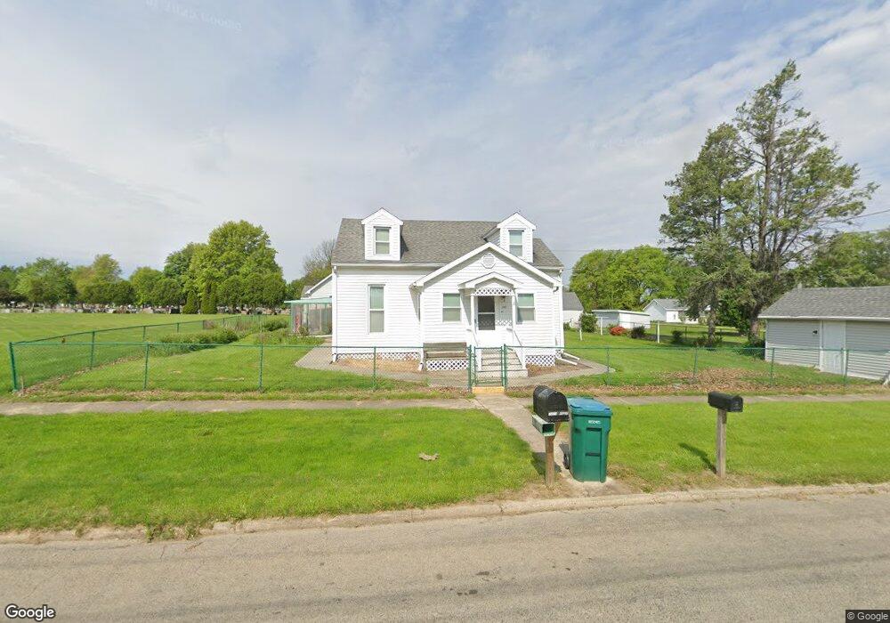 1401 N 19th St, Mattoon, IL 61938 - photo 1