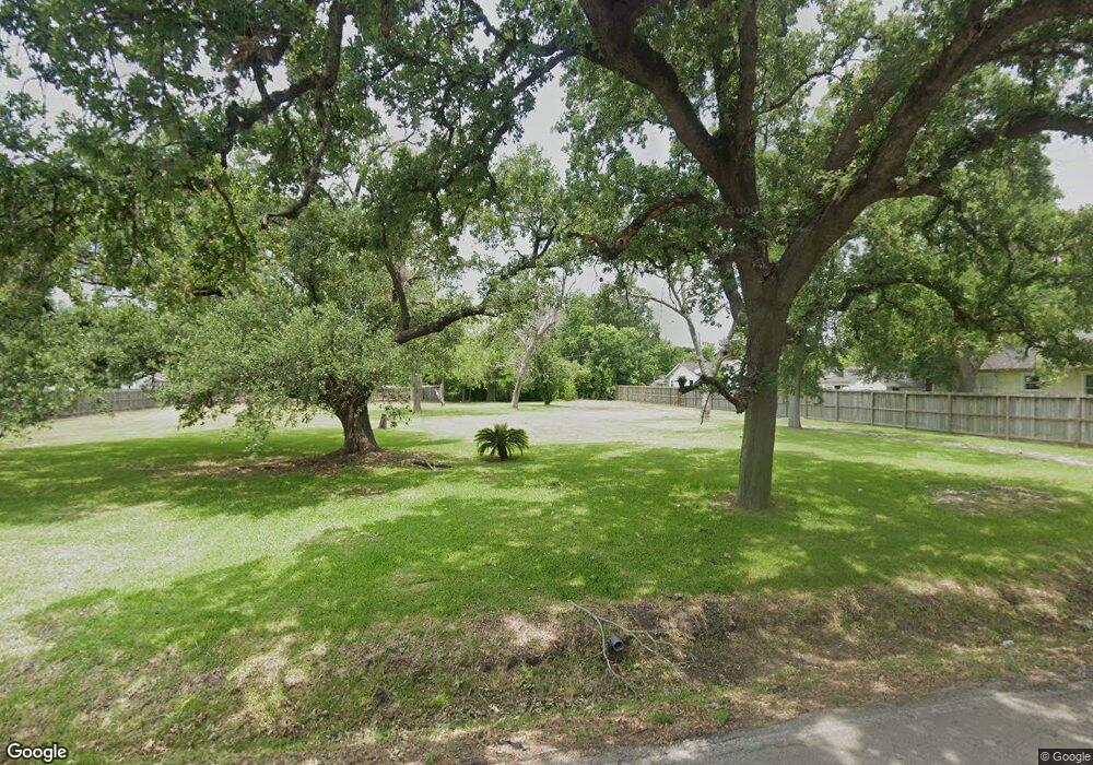 8127 River Dr, Houston, TX 77017 - photo 1