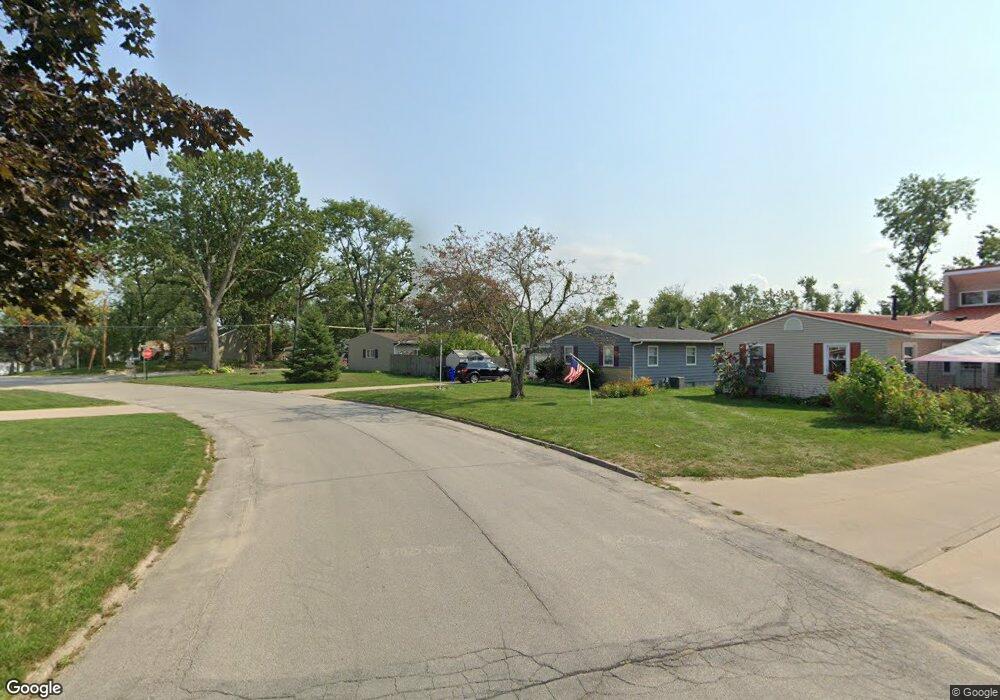 110 Crestview Dr SE, Cedar Rapids, IA 52403 - photo 1