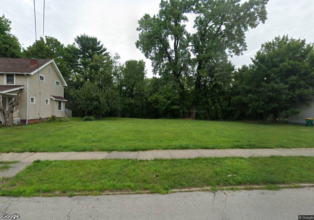 16213 Raymond St, Maple Heights, OH 44137 - photo 1