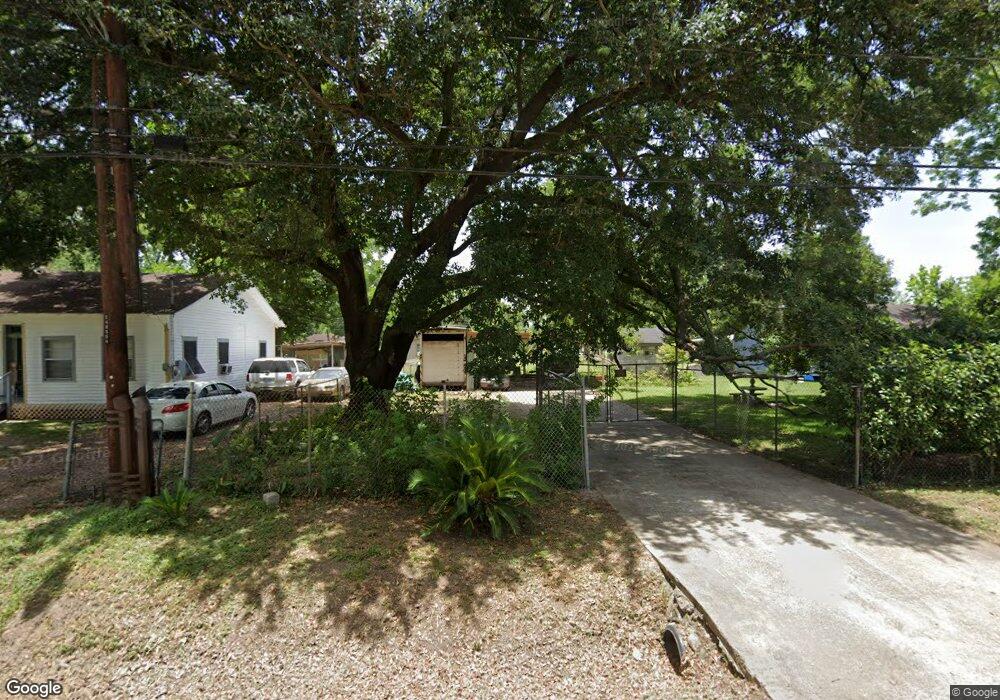 934 Grenshaw St, Houston, TX 77088 - photo 1