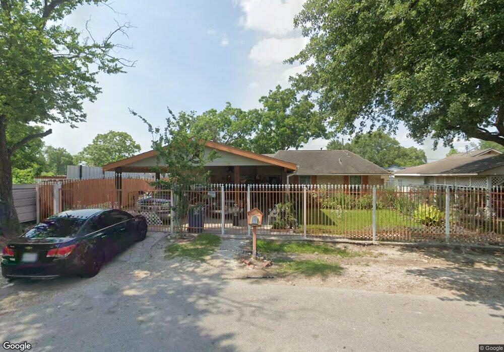 4003 Wedgewood St, Houston, TX 77093 - photo 1