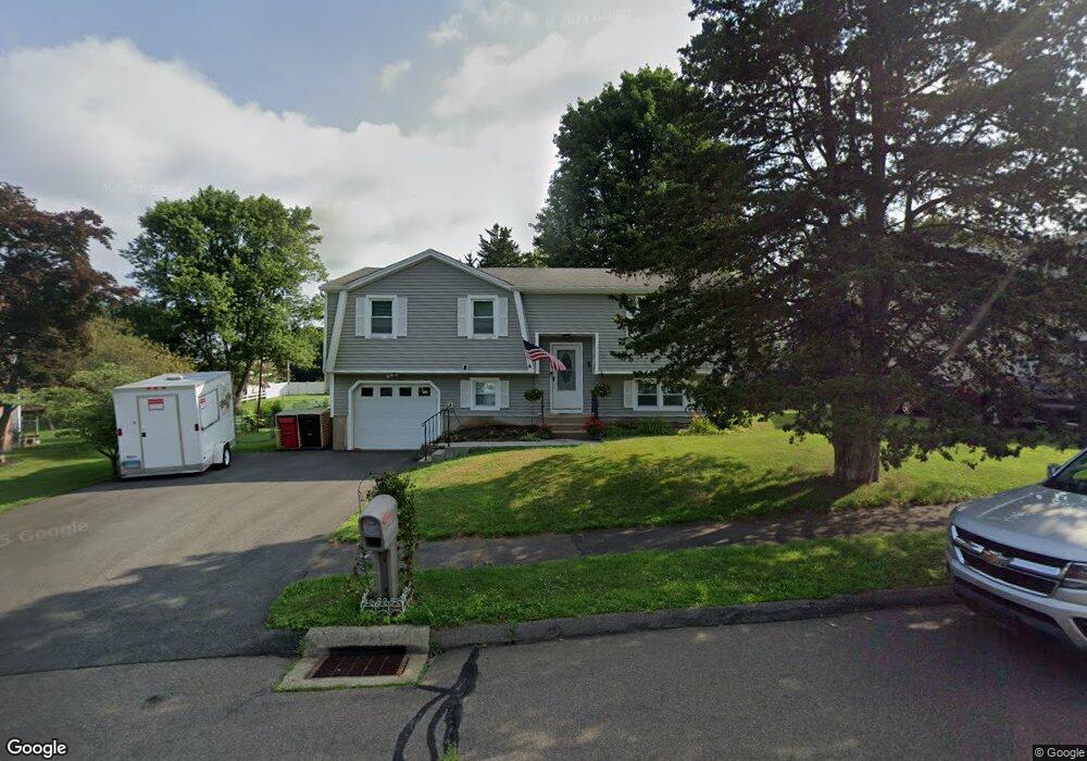 33 Red Fox Ln, Meriden, CT 06451 - photo 1