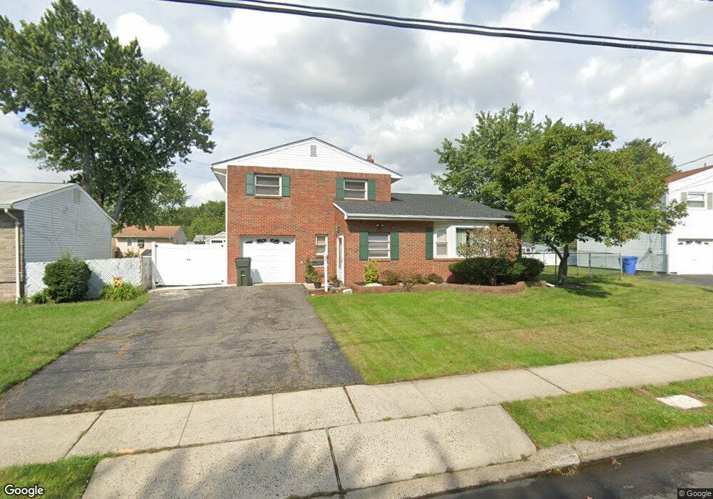 63 Beacon St, Port Reading, NJ 07064 - photo 1