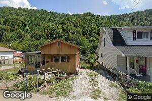 413 Main St, Man, WV 25635