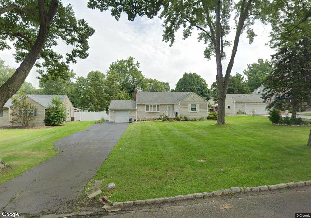 46 Briarheath Ln, Clark, NJ 07066 - photo 1