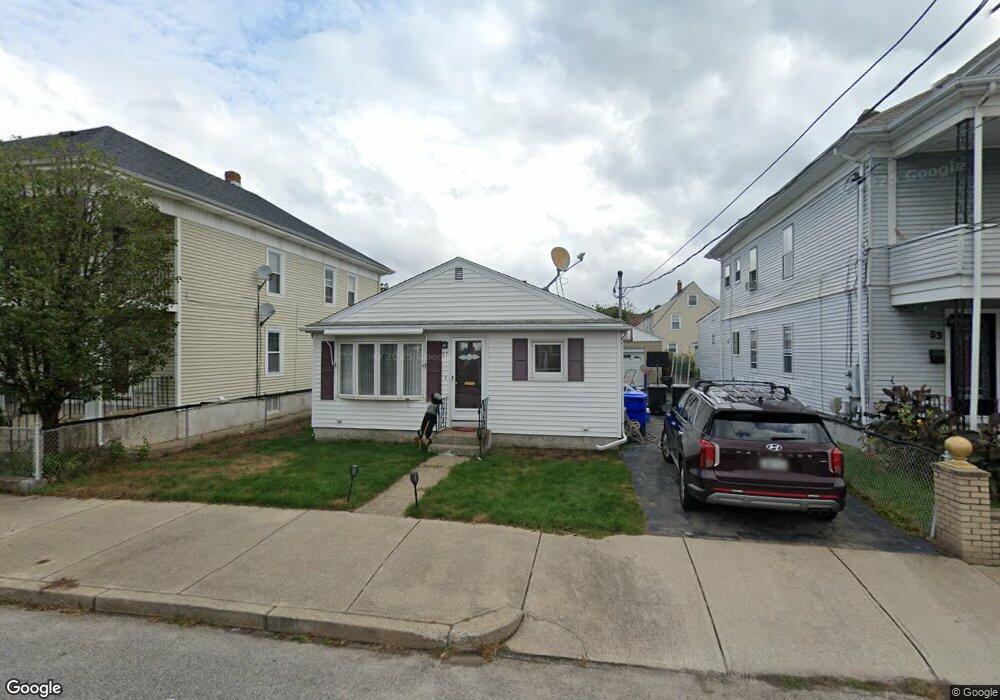 57 Booth Ave, Pawtucket, RI 02861 - photo 1