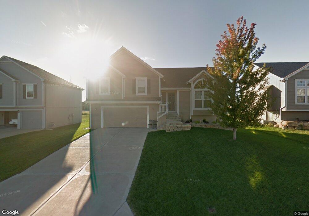 720 S Maple St, Gardner, KS 66030 - photo 1