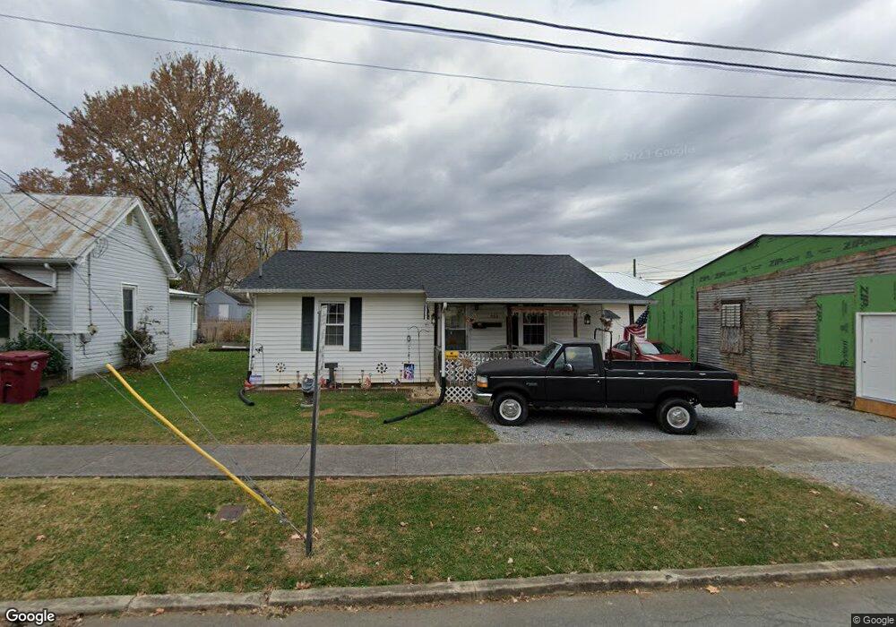 902 Afton St, Johnson City, TN 37601 - photo 1