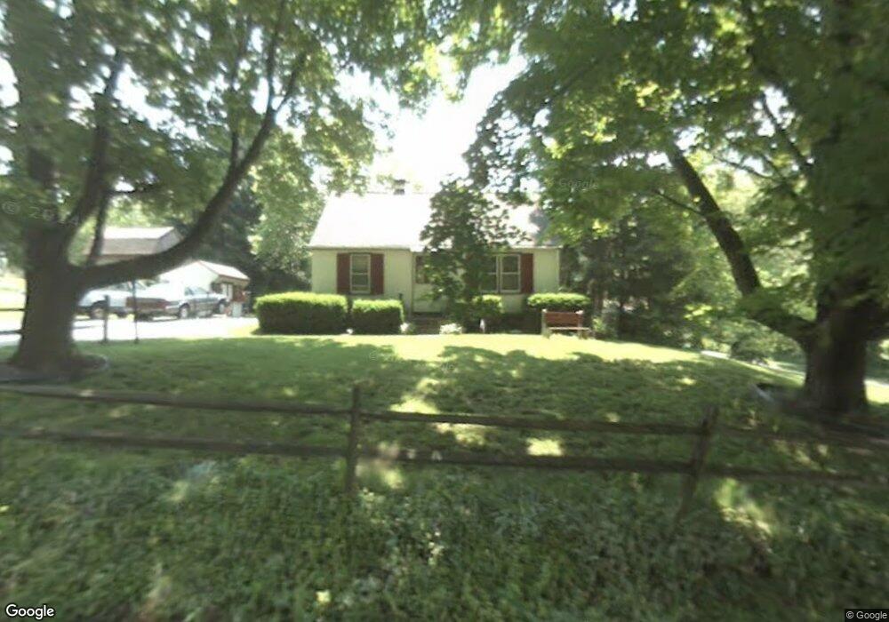 917 Englesville Hill Rd, Boyertown, PA 19512 - photo 1