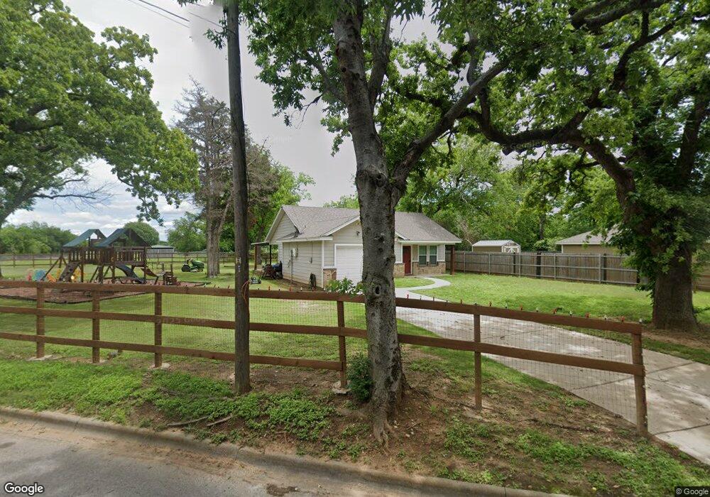 208 Mansfield Rd, Cleburne, TX 76031 - photo 1