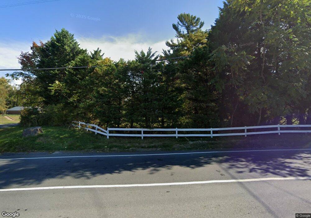 11831 Falls Rd, Potomac, MD 20854 - photo 1