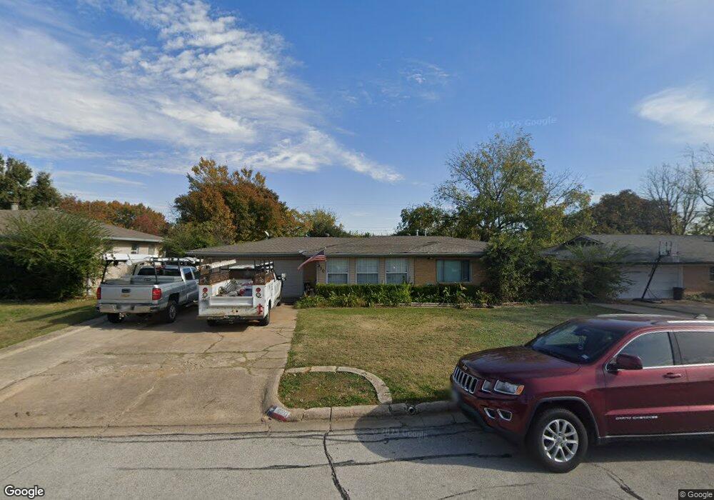 820 Mccurry Ave, Bedford, TX 76022 - photo 1