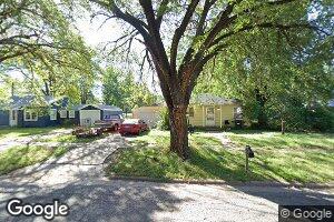 515 E 9th St, Harper, KS 67058