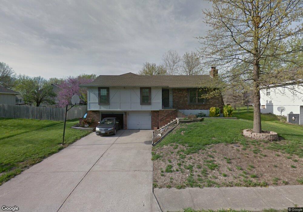 1706 Cinnabar Dr, Raymore, MO 64083 - photo 1