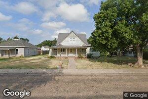 329 Grant St, Quinter, KS 67752