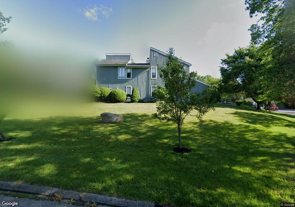 342 Loveland Rd, Stamford, CT 06905 - photo 1